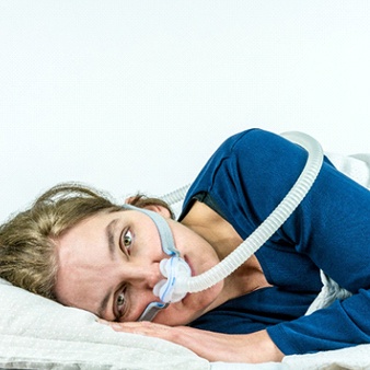 man unhappy with CPAP machine 